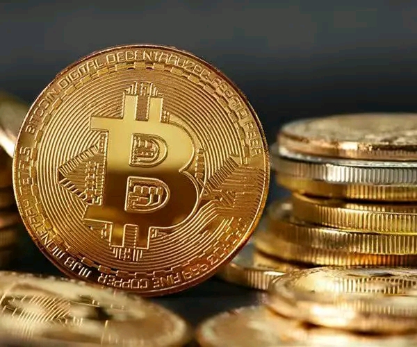 Bitcoin Tests $63,000 Amid Extreme Fear as Analysts Warn of Possible Further Capitulation
