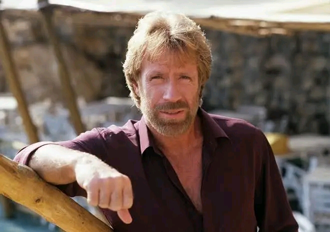 Hollywood Icon Chuck Norris Passes Away at 86 – Fans Mourn Action Legend